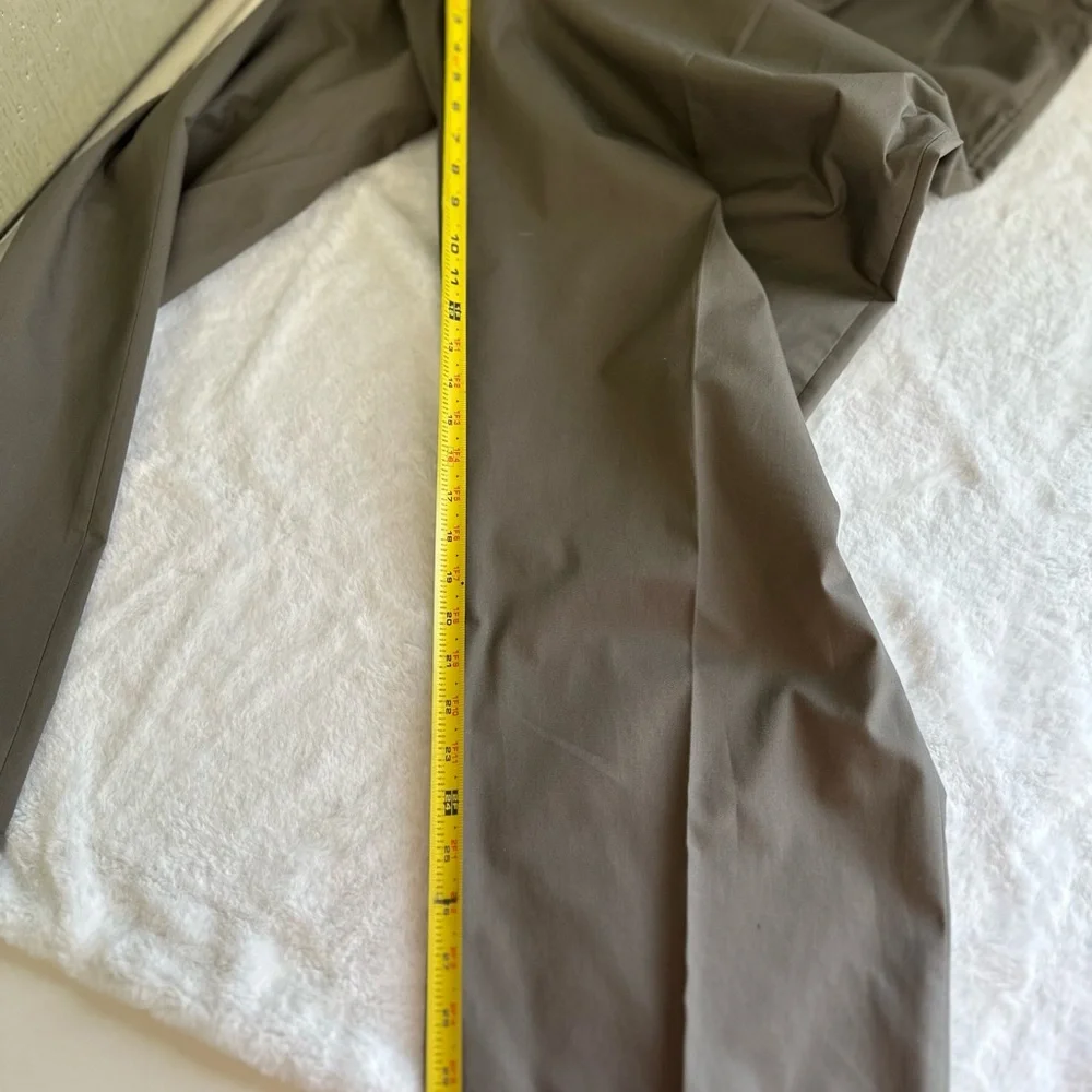 JoS. A. Bank Suit  jacket and pants 44/32